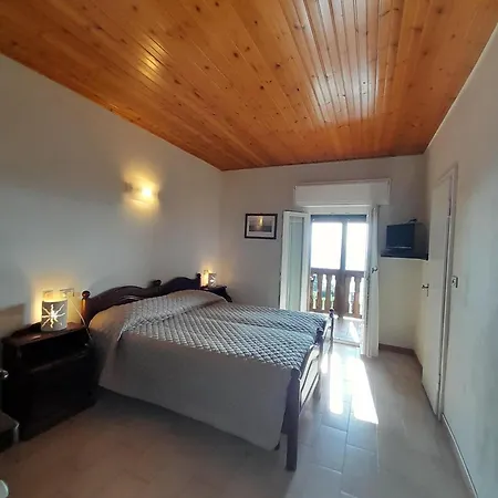 Regina Yeti Bistrot سيستولا