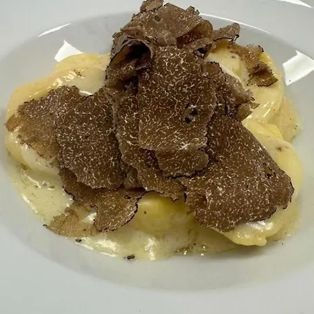 Regina Yeti Bistrot فندق 3*
