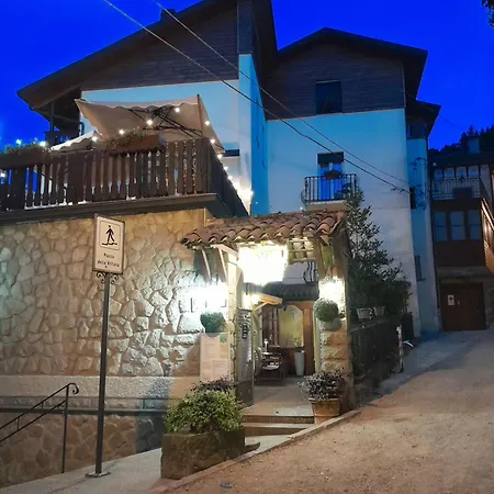 Regina Yeti Bistrot فندق 3*