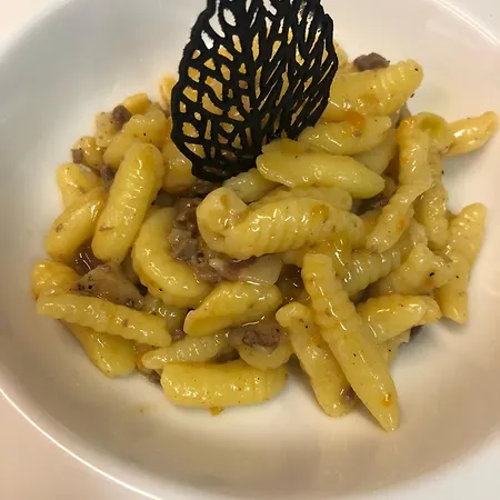 فندق Regina Yeti Bistrot 3*