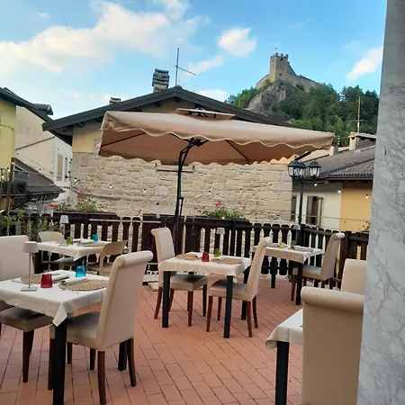Hotel Regina Yeti Bistrot 3*