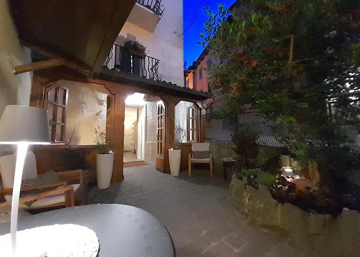 Regina Yeti Bistrot Szálloda 3*