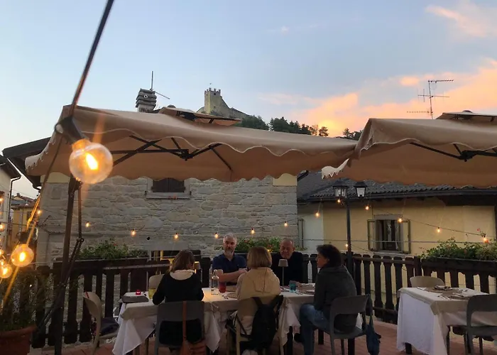 Regina Yeti Bistrot Szálloda